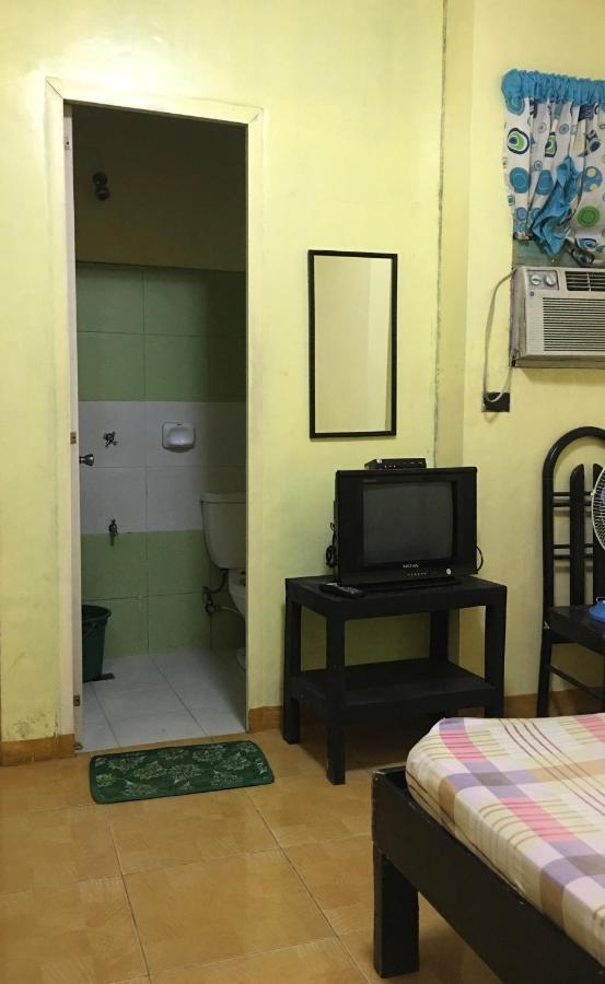 Belen Favila Transient Rooms Near Airport Terminal 3 Manila Zewnętrze zdjęcie